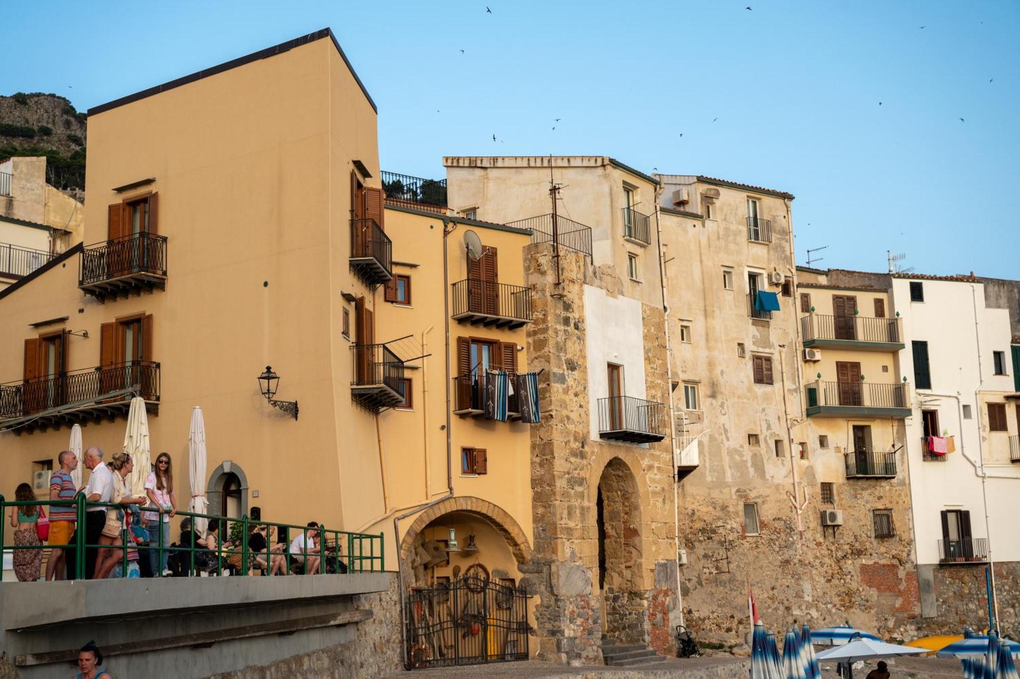 Casa Vacanze Tramonto Alla Marina Cefalù Kültér fotó