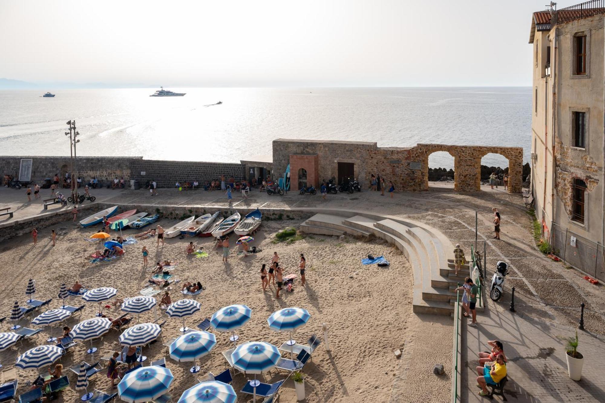 Casa Vacanze Tramonto Alla Marina Cefalù Kültér fotó