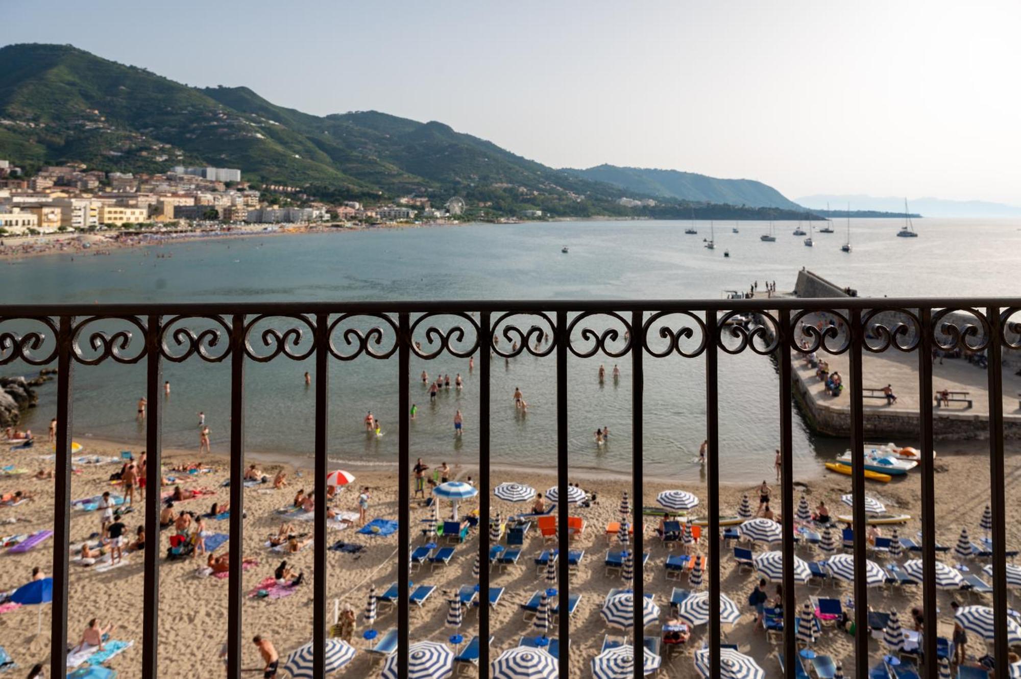 Casa Vacanze Tramonto Alla Marina Cefalù Kültér fotó